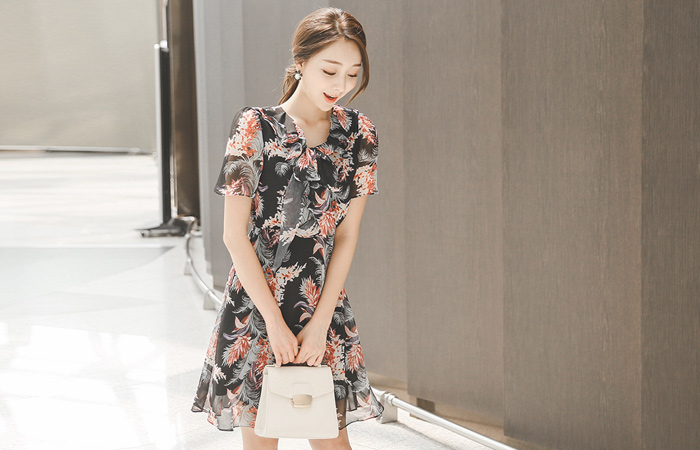 パームツリー夜シフォンフレアドレス