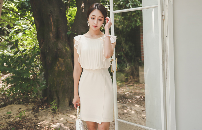 ラッフルプリッツシフォントップドレス