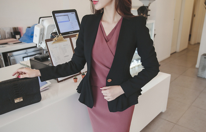 エッジショルダー二重フェプラムジャケット