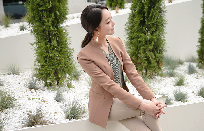 ステッチカラー無し切開ジャケット