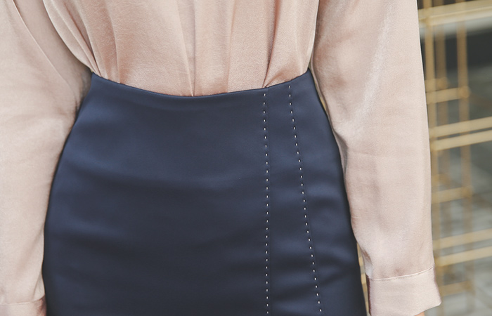 サテンステッチHラインスカート