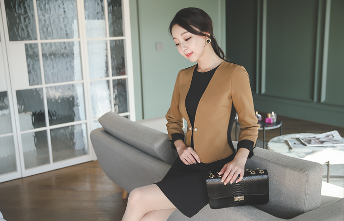 ジャケットレイヤード真珠のブローチドレス