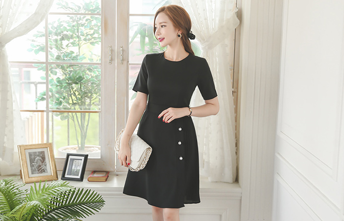 アンナ真珠装飾サイドプリッツドレス