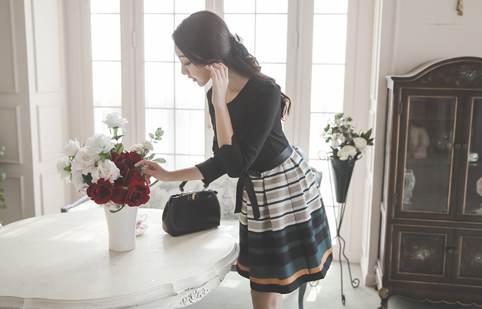 アンティーク配色ベルトフレアドレス