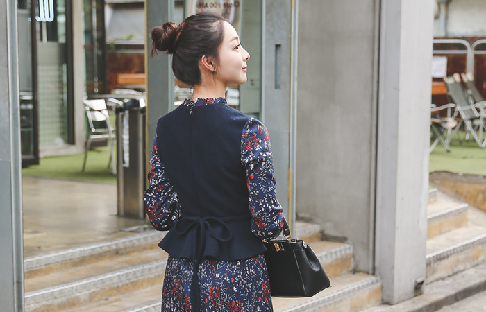 フェプラムベストフローラルプリッツドレス