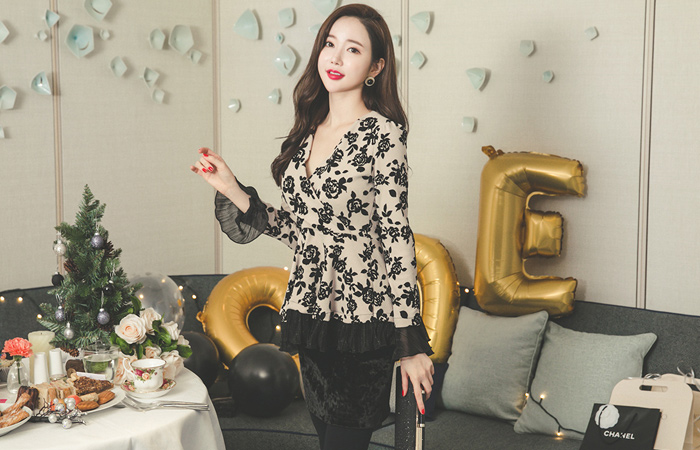 シャイニングベルベットスリットスカート