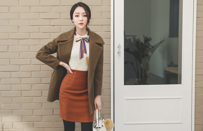 ポニーワイドカラーベルティードウールコート