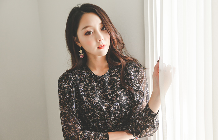 フローラルラッフルラインシーポンロングワンピース