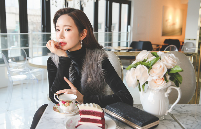 ハーフ配色フェイクファーベスト