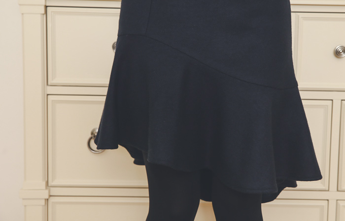 ツイルウールアンバランスマーメイドスカート