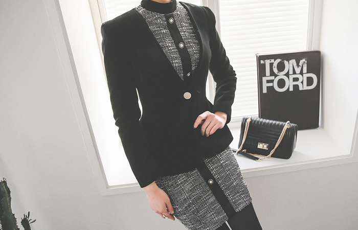 エッジショルダーフェプラムベルベットジャケット