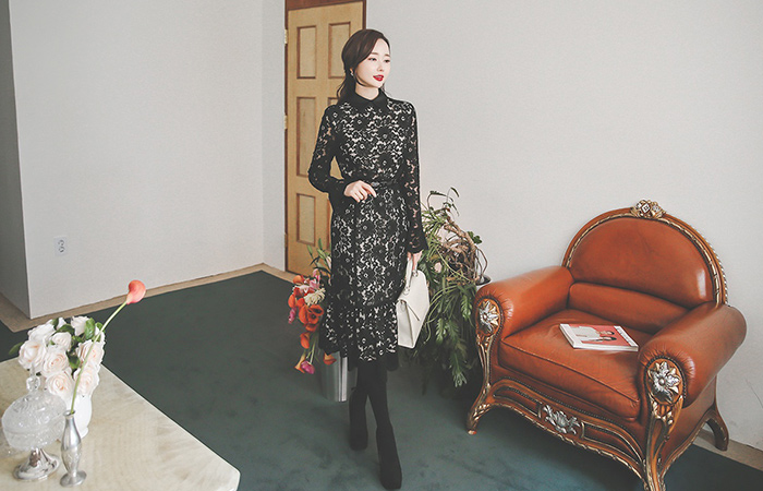 サテンカラーラッフルレイスドレス