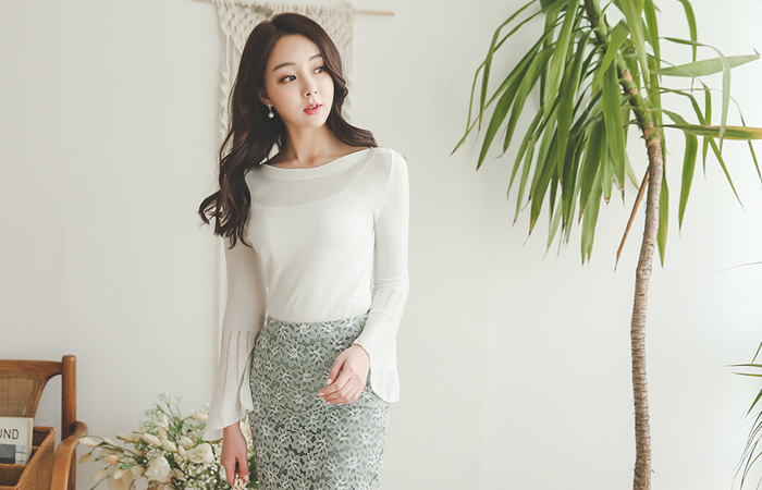 スカシベルスリーブボートネックニット