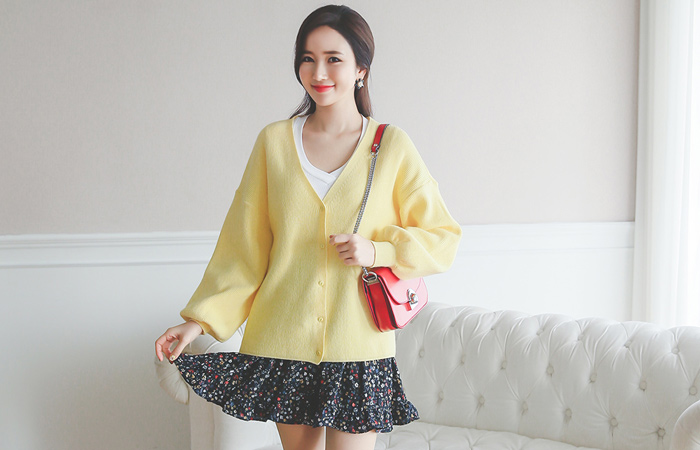 ラブリーブイネックバルンカーディガン