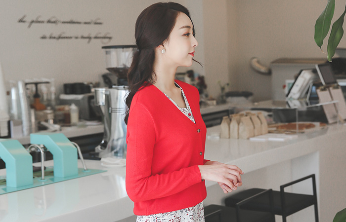 ビビッドベーシックブイネックカーディガン