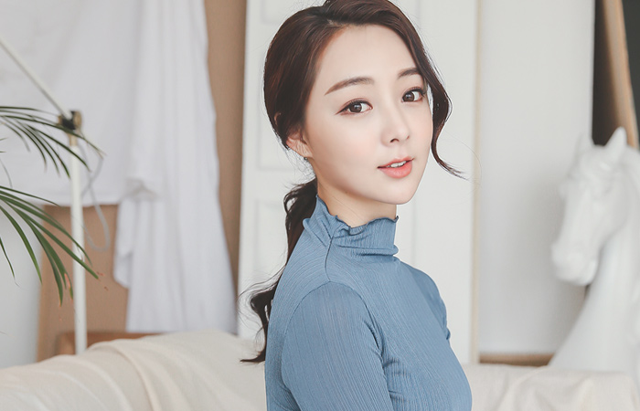 リンクルフリルネックシルキーブラウストップ