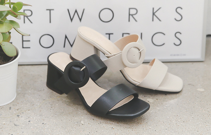 バックルストラップミュールスリッパ