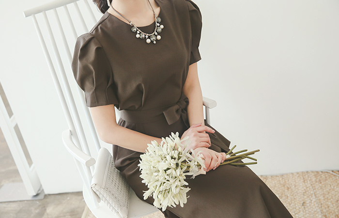 ピンタックパフディープスリットマキシドレス