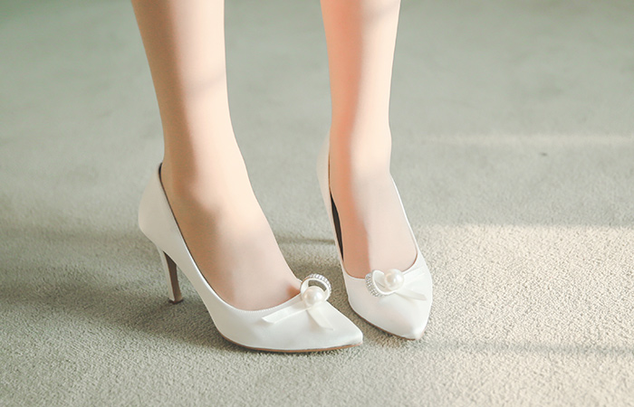 [モデル着用33次]キュービック真珠サテンパンプスヒール