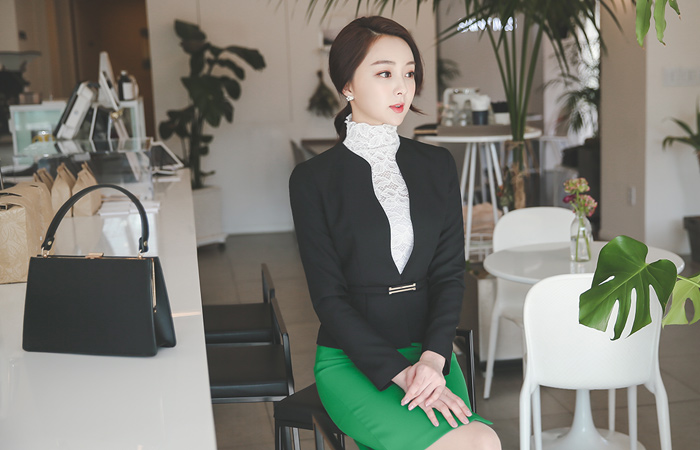 ウェーブプリッツペプラムショートジャケット