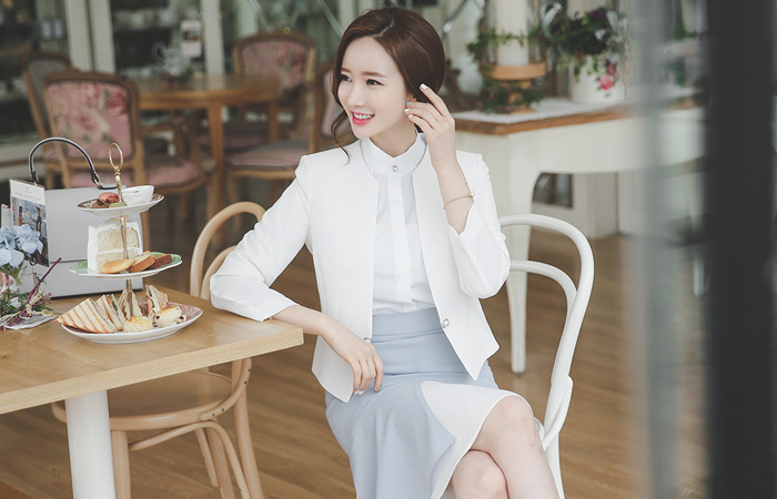 シンプルパールボタンラウンドショートジャケット