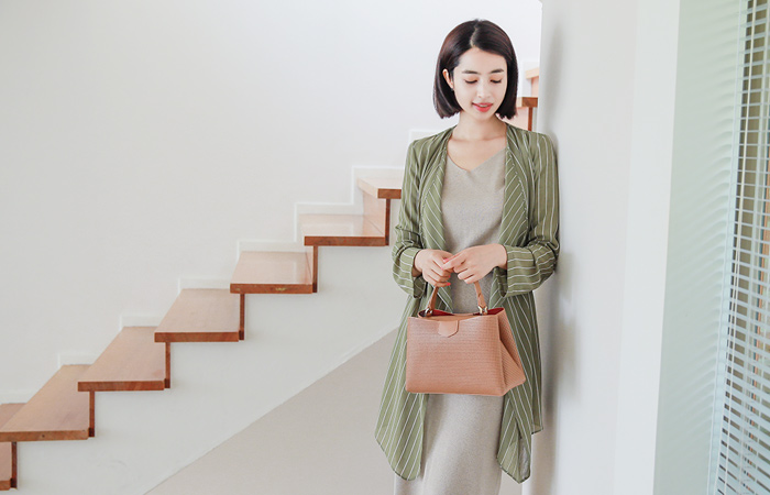 ストライプシーポントレンチロングジャケット