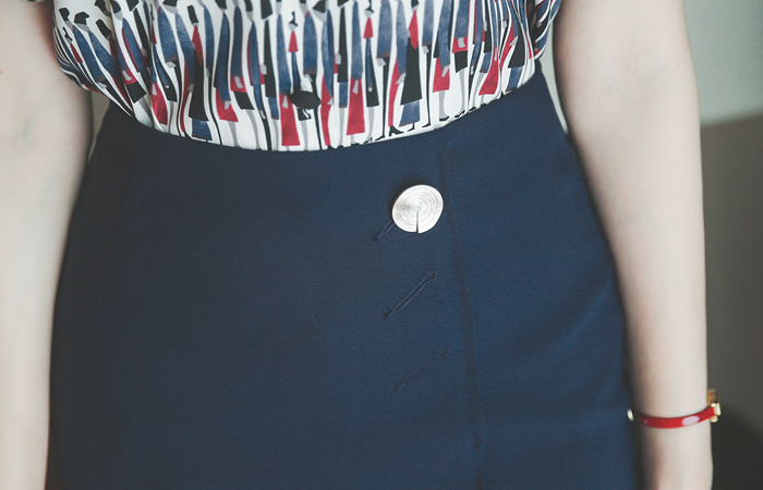 フェイクボタンフォーマルラップスカート