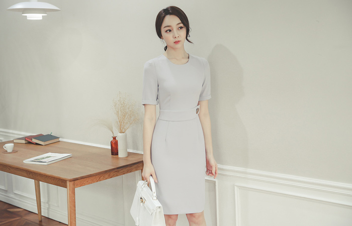 ワイドバンドボタンワンピース