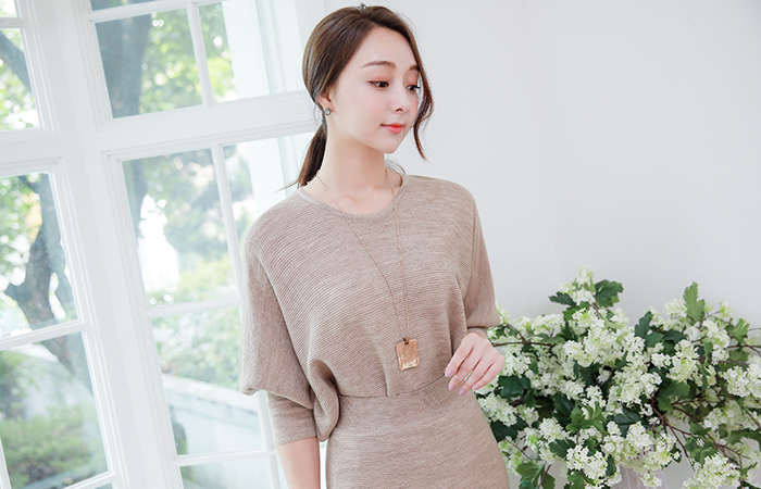 セントボリューム小売絞りニット