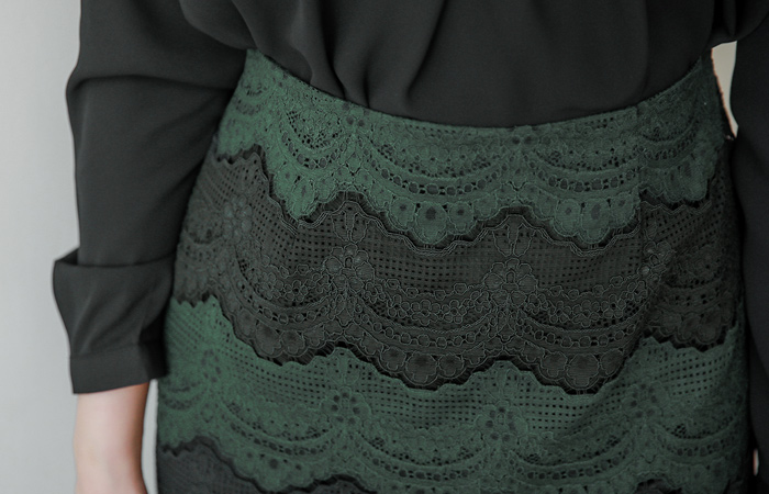 ファインウェーブ配色レイススカート