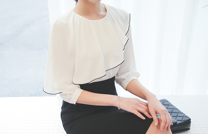 ロゼバストラッフルドレス