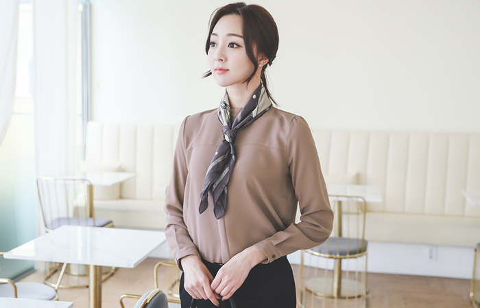 モダンベーシックローレンポールデッドブラウス