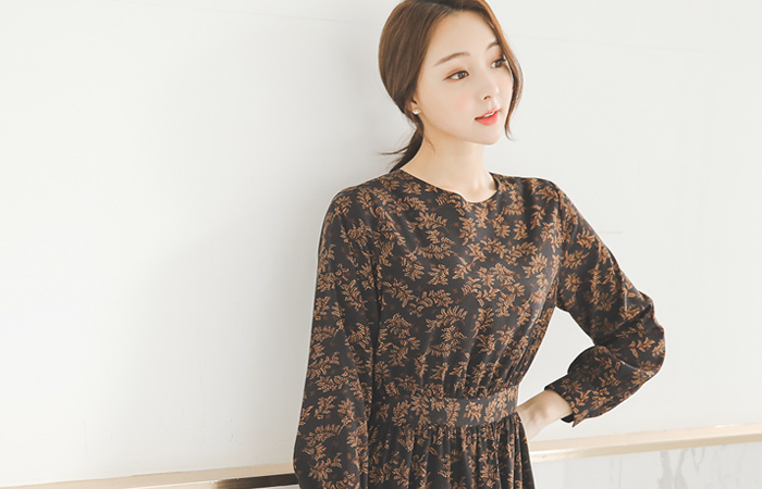 フローレットシャーリングラウンドロングドレス