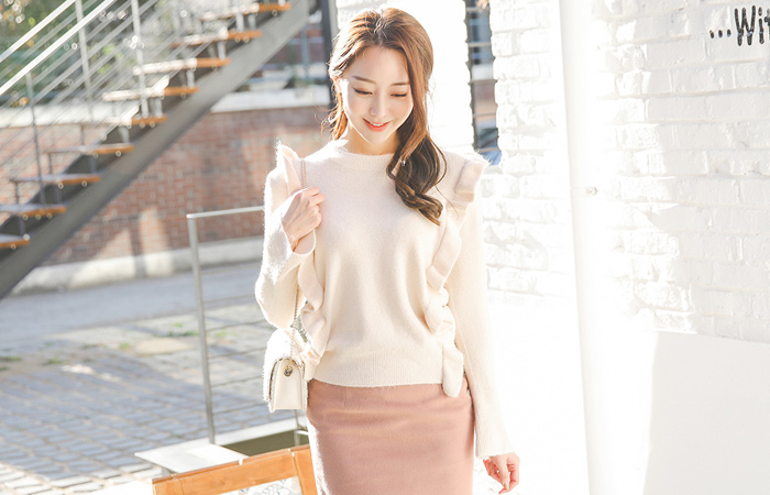 ラブリーサイドラッフルビスコースニット