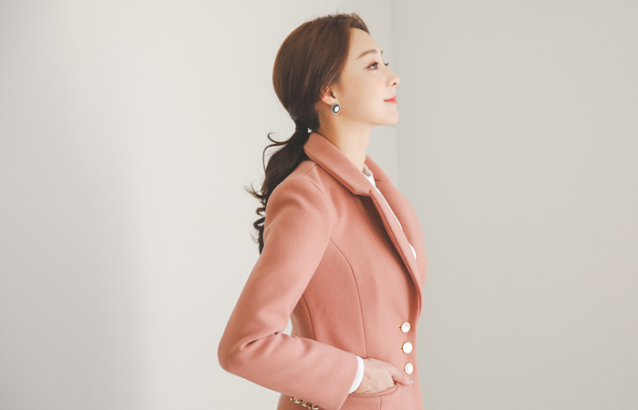 トリプルゴールドボタンスリムコート