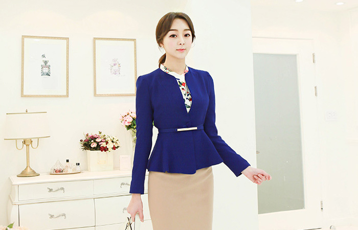 カラー無しフレアショートジャケット