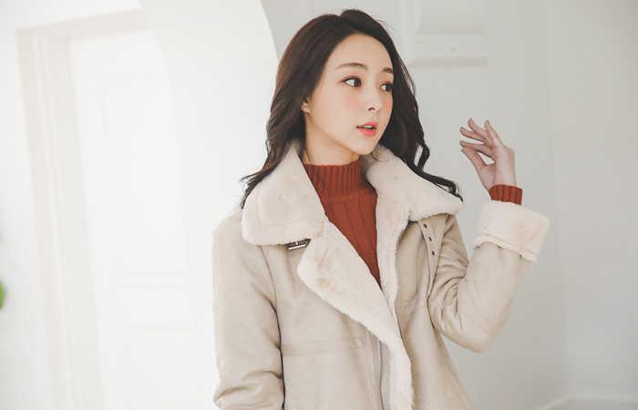 エコミンクハイネックバックルロングマスタング