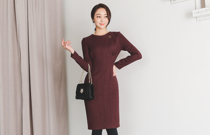 ゴールドリングオンバル切開シャーリングドレス