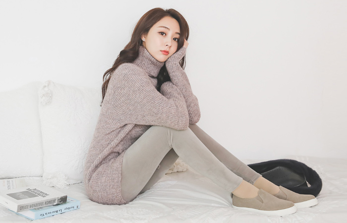 こんしょくボカシサイド ボタンタートルロングニット