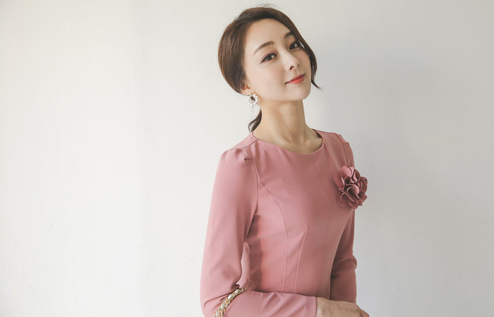 ビッグフラワーコサージ スリットワンピース(spring)