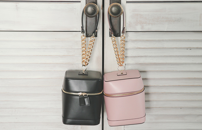 [モデル着用35次]ゴールドチェーン ストラップ ボックスバケツバッグ