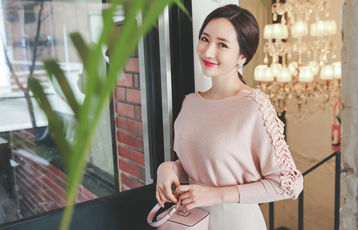 真珠リーフスリーブニット