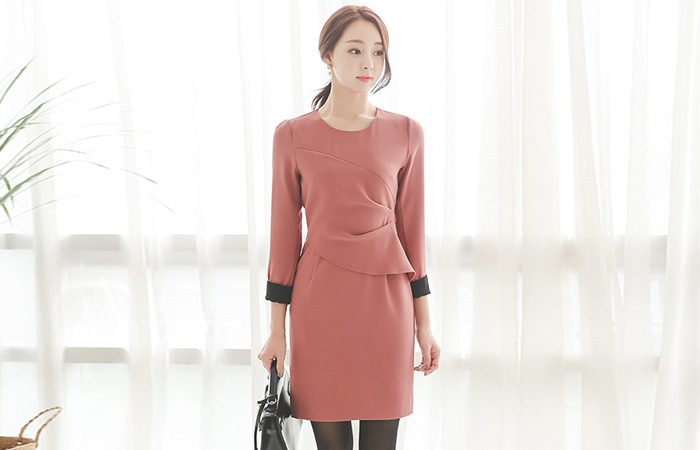 サイドピンチシャーリングラインドレス