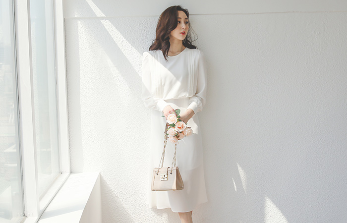 トリプル ピンタック 二重 切開 フレア ワンピース