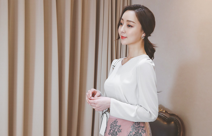 シンプル ベーシック ブイネック ブラウス