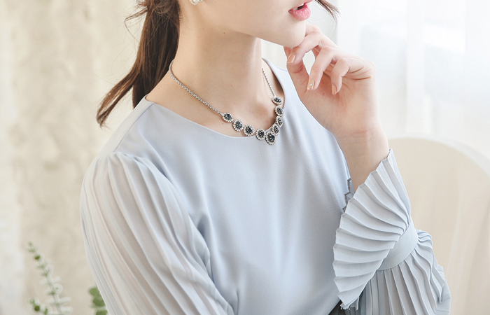 エレガンスプリッツスリーブドレス