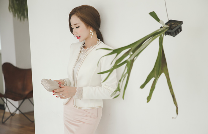 ブティックゴールドパールトリミングショートジャケット