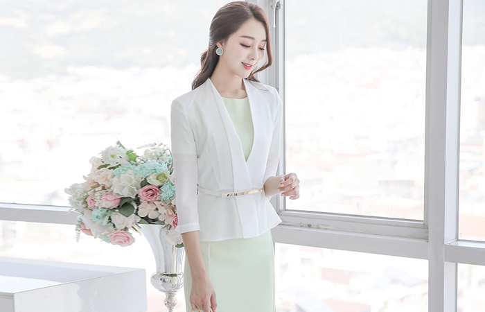 ゴールドバーベルトポールデッドフェプラムジャケット