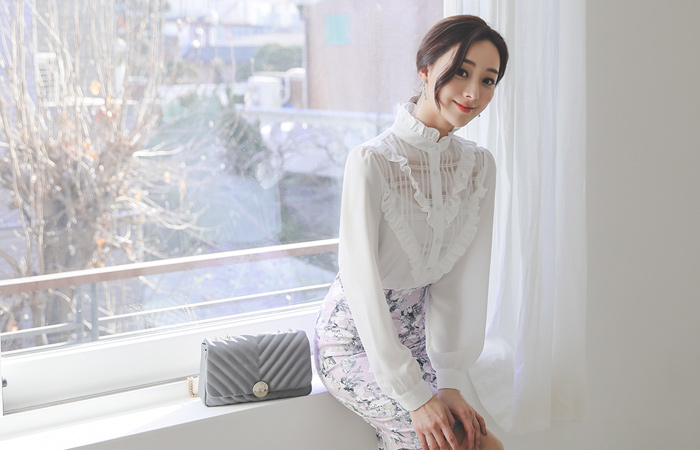 リンクルオーガンザチェック V ラッフルブラウス