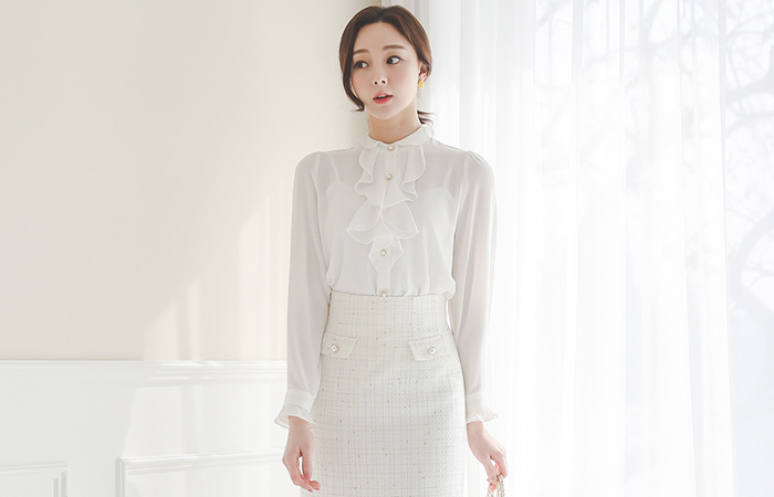 カスケード ラッフル 真珠ボタン ブラウス